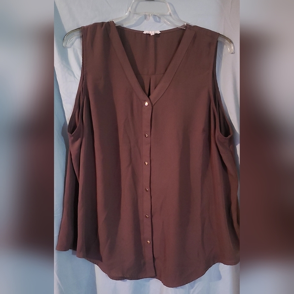 EUC, Maurices , Size 2x, Button Down Blouse - Picture 1 of 4